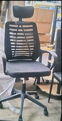 Chaise de bureau avec roulettes