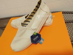 chaussures hybrides mocassins et espadrilles